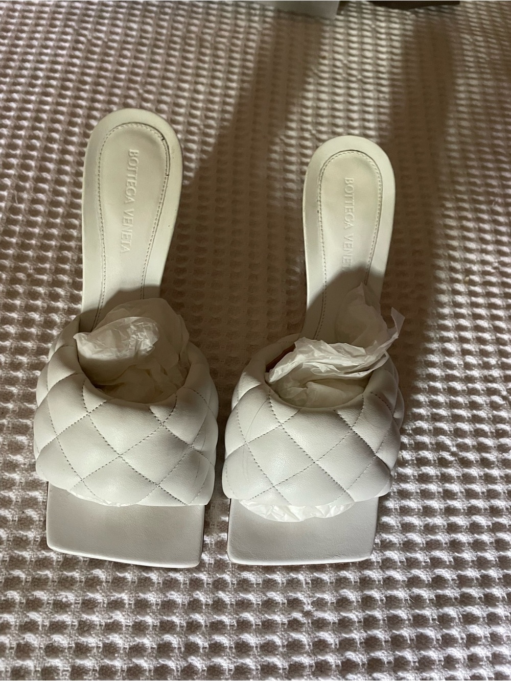 Bottega Veneta   Cream Quilted Leather Slide Mules
